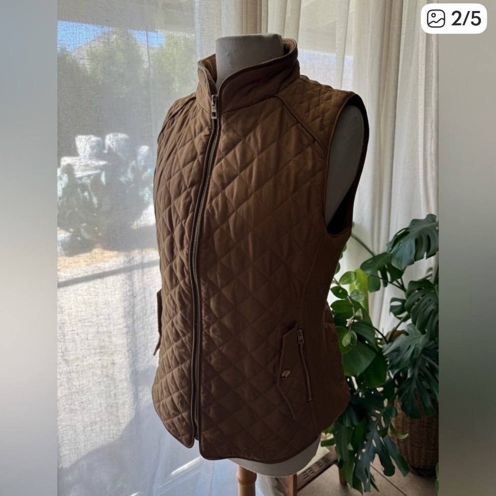 Tan Chico’s quilted vest - Picture 2 of 4